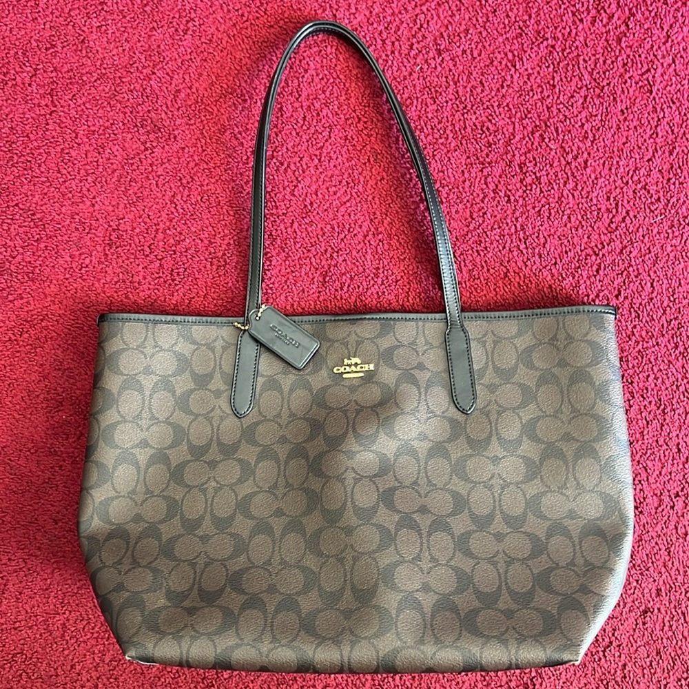 Coach City Signature Canvas Tote